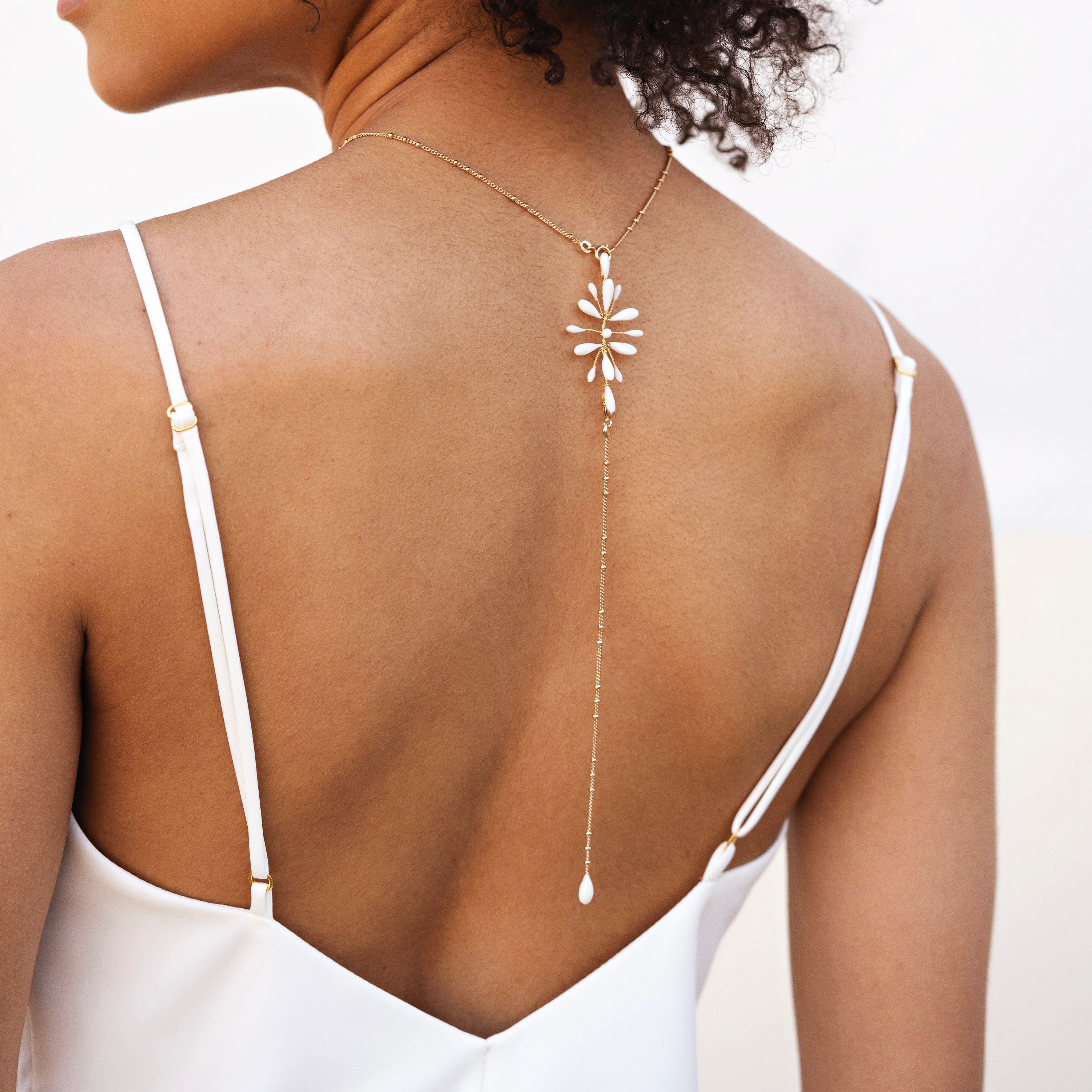 Collier de Dos Sincère