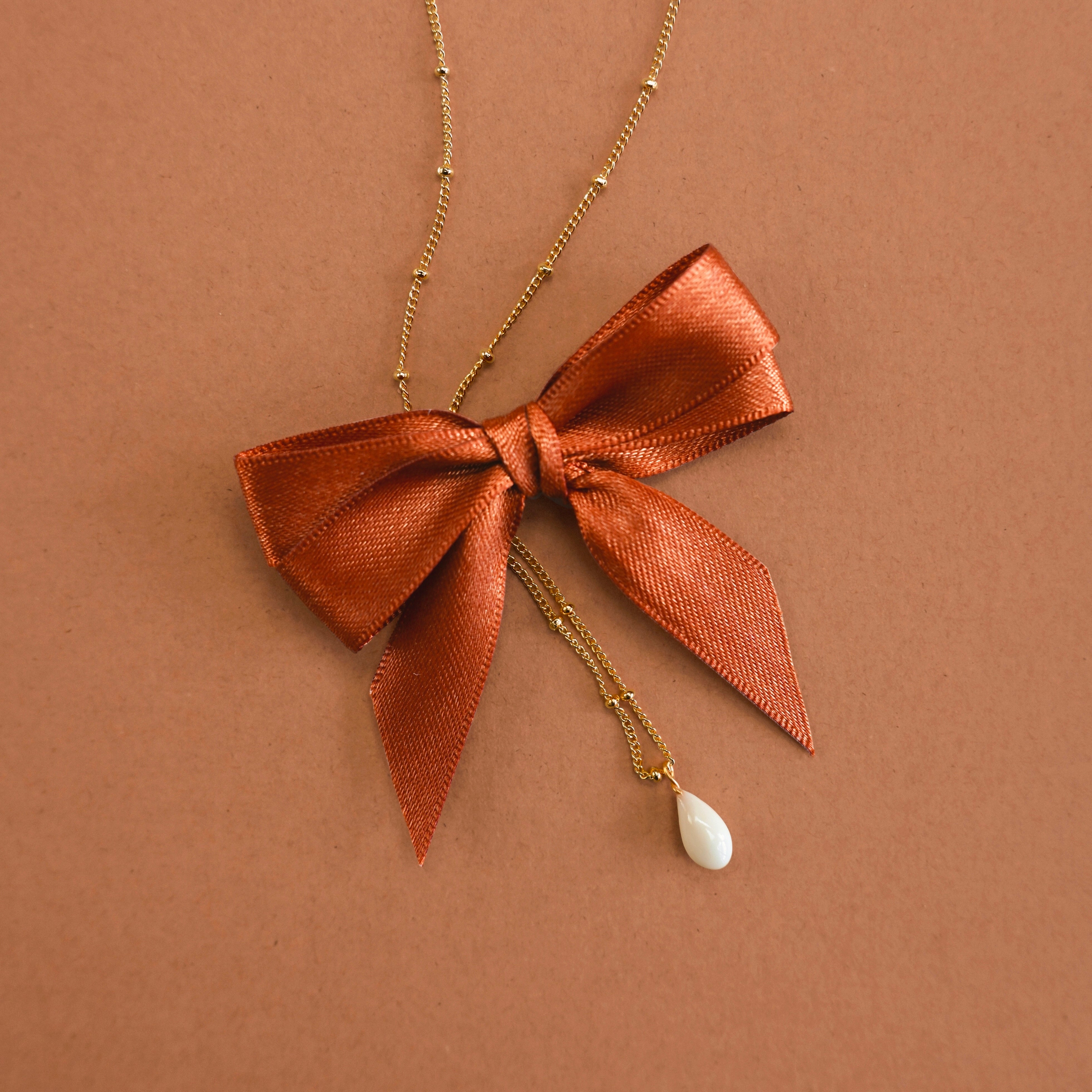 Emotional necklace